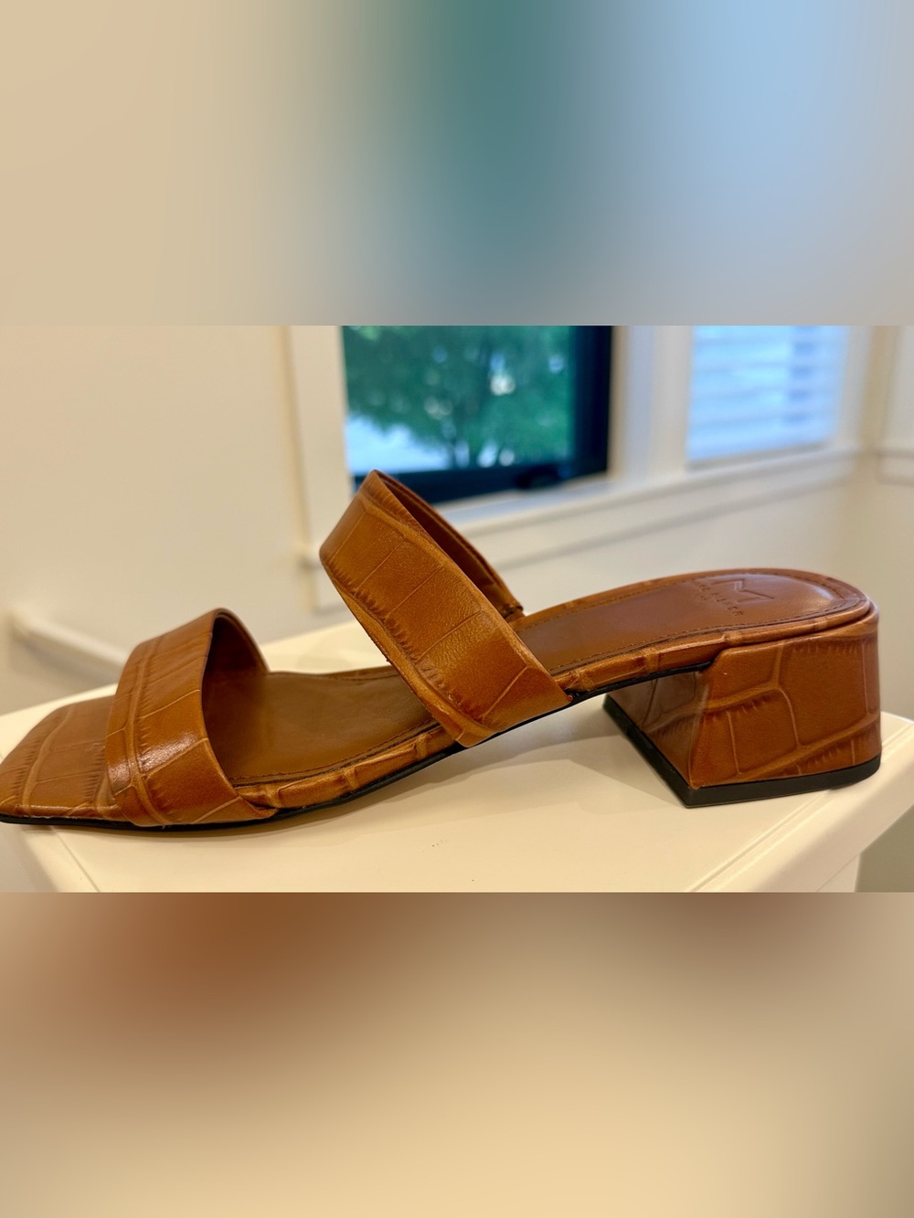 Marc Fisher LTD Cognac Croc Embossed Block Heel Slide Sandals Women’s Size 9 New - Picture 2 of 9